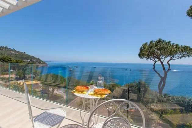 Villa, Sigara İçilebilir