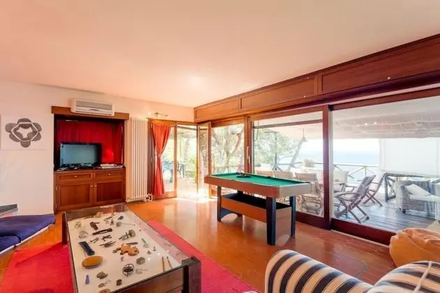 Villa, Sigara İçilebilir