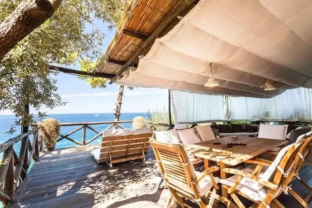 Villa, Sigara İçilebilir