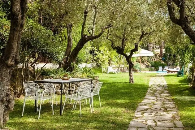 Villa, Sigara İçilebilir