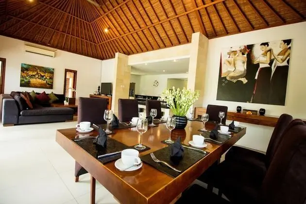Family Villa, 4 Yatak Odası, Kişiye Özel Havuzlu, Havuz Manzaralı