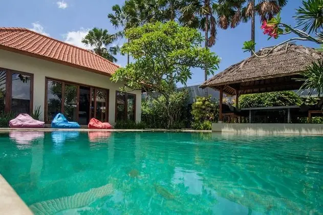 Family Villa, 4 Yatak Odası, Kişiye Özel Havuzlu, Havuz Manzaralı