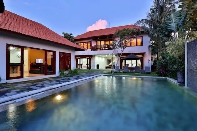 Family Villa, 4 Yatak Odası, Kişiye Özel Havuzlu, Havuz Manzaralı