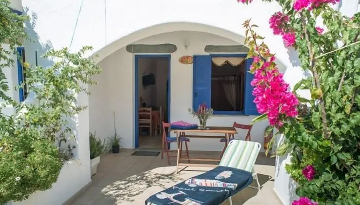 Stüdyo, Deniz Manzaralı (Tholaria)