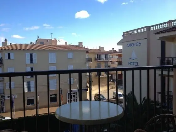 Tek Büyük veya İki Ayrı Yataklı Oda, Balkon