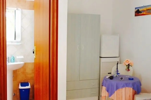 Üç Kişilik Oda, Deniz Manzaralı