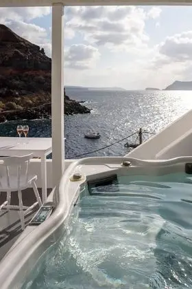 Two Bedroom Suite, Sea View & Hot Tub