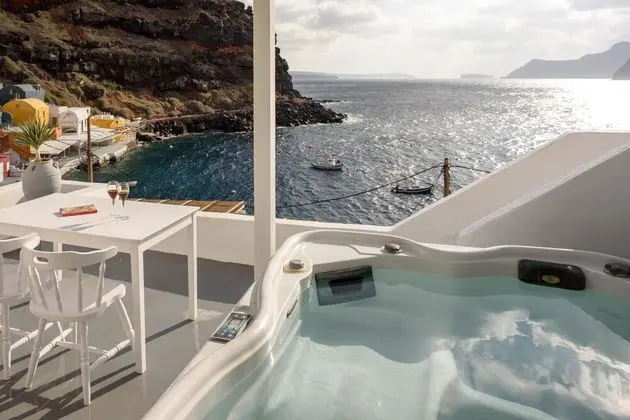Two Bedroom Suite, Sea View & Hot Tub