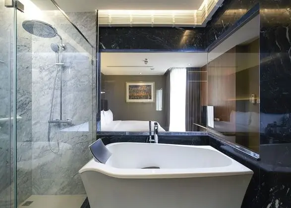 Çatı Katı Süiti (Penthouse)