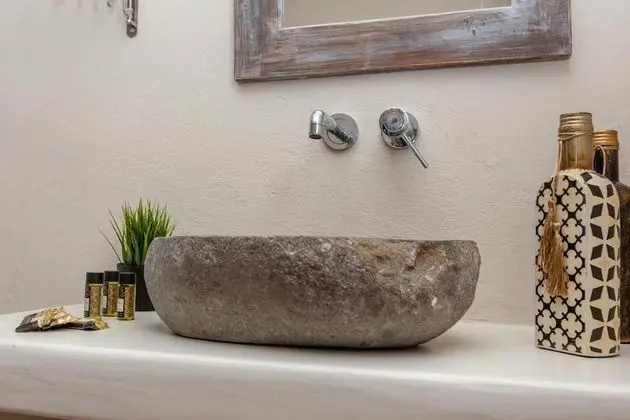 Deluxe Üç Kişilik Oda, Havuz Manzaralı