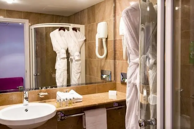 Executive Üç Kişilik Oda, Bahçe Manzaralı