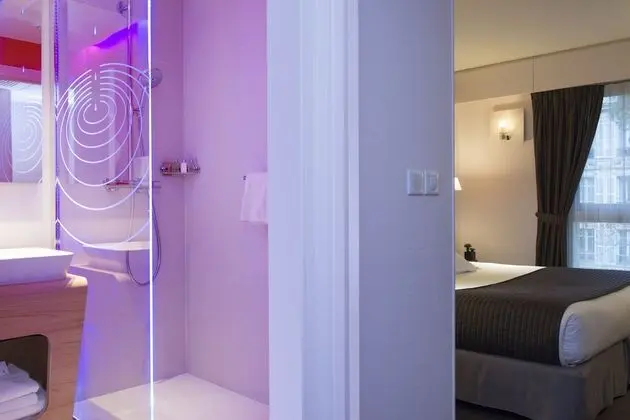 Panoramic Süit, Teras (Eiffel Tower view)