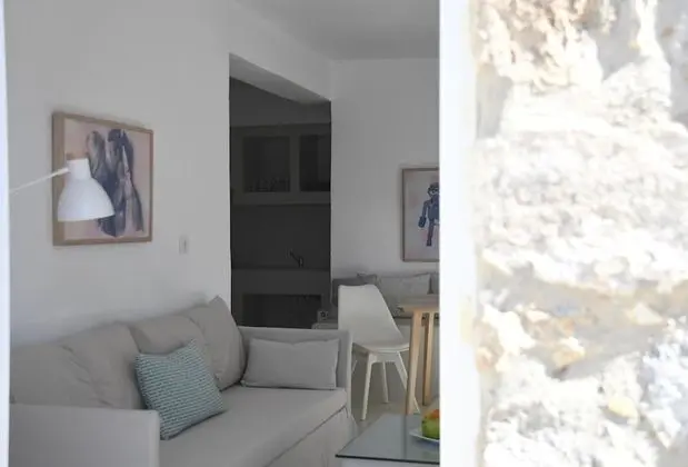 Apartment with Jacuzzi, Sea View and Pool Access