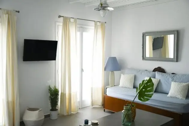 Apartment with Sea View, Jacuzzi and Pool Access