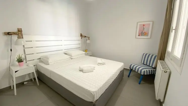 Two-Bedroom Apartment with Jacuzzi, Sea View and Pool Access