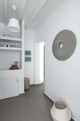 Two-Bedroom Apartment with Jacuzzi, Sea View and Pool Access