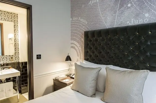 Tek Büyük Yataklı Oda (Small - Suitable for 1 or 2 nights )