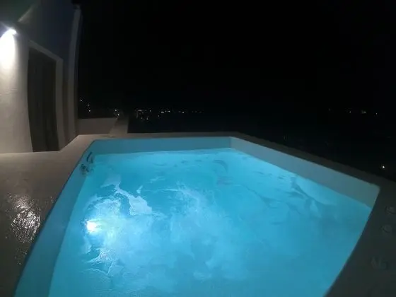 Stüdyo Süit, Jakuzi