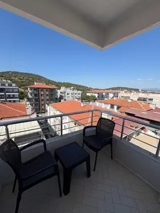 Standart Oda, Kara Manzaralı
