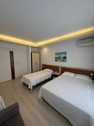 Triple, Şehir Manzaralı
