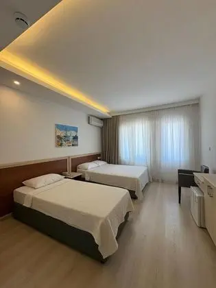 Triple, Şehir Manzaralı
