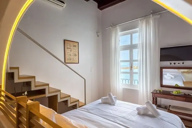 Üç Kişilik Oda, Deniz Manzaralı