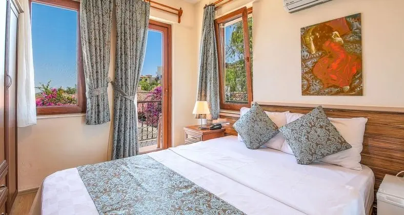 Bahçe Manzarali Standart Oda