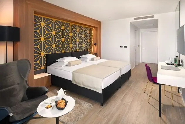 Standard Tek Büyük veya İki Ayrı Yataklı Oda