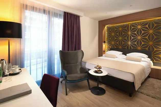 Standard Tek Büyük veya İki Ayrı Yataklı Oda