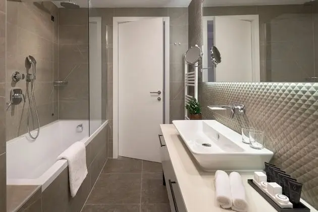 Standard Tek Büyük veya İki Ayrı Yataklı Oda, Deniz Manzaralı