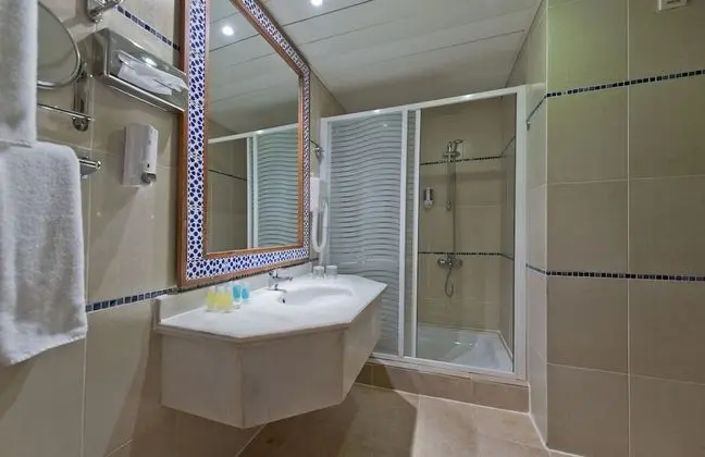 Standard Oda, Havuz Manzaralı
