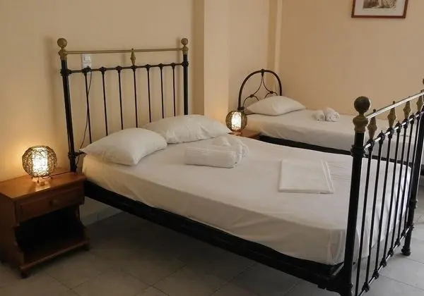 Tek Büyük veya İki Ayrı Yataklı Oda, Balkon