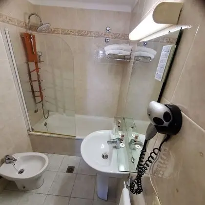 Tek Büyük Yataklı Oda