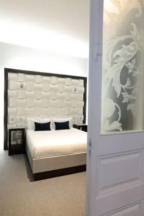 Basic Tek Büyük Yataklı Oda