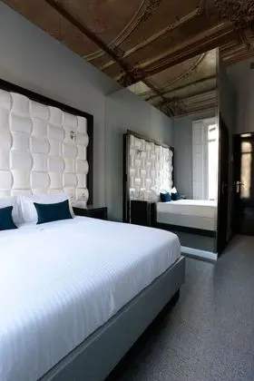 Tek Büyük Yataklı Oda, Balkon