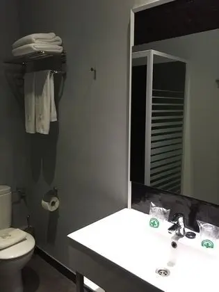 Tek Büyük Yataklı Oda, Balkon