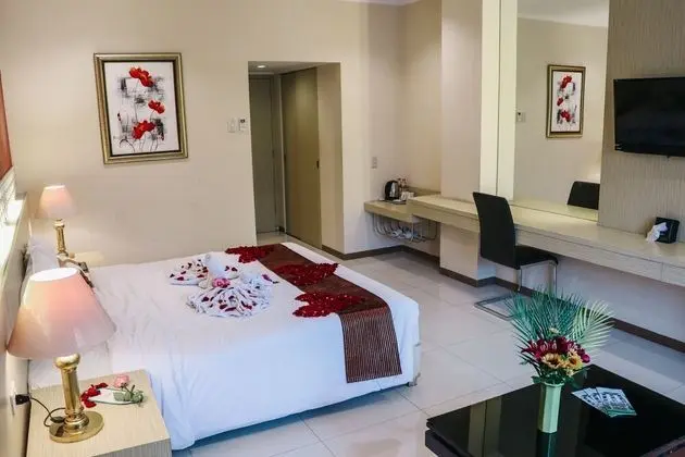 Deluxe Tek Büyük Yataklı Oda