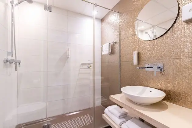 Deluxe Oda, 1 En Büyük (King) Boy Yatak, Sigara İçilmez