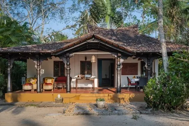 Kır Evi, Deniz Manzaralı