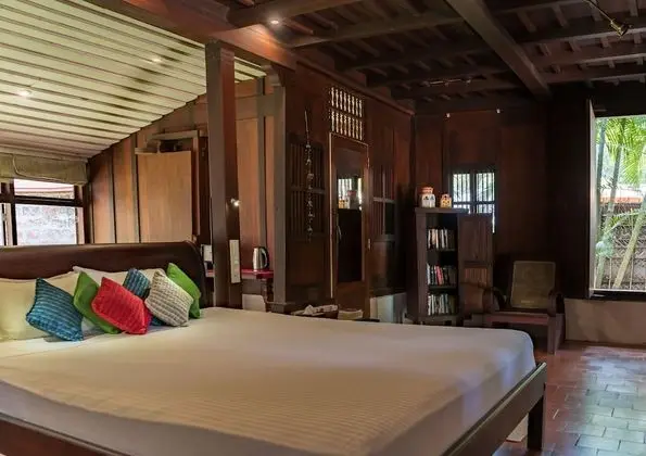 Kır Evi, Deniz Manzaralı