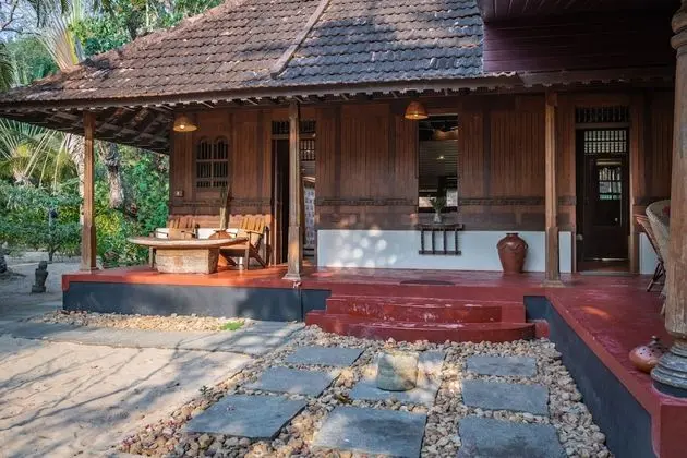 Kır Evi, Deniz Manzaralı