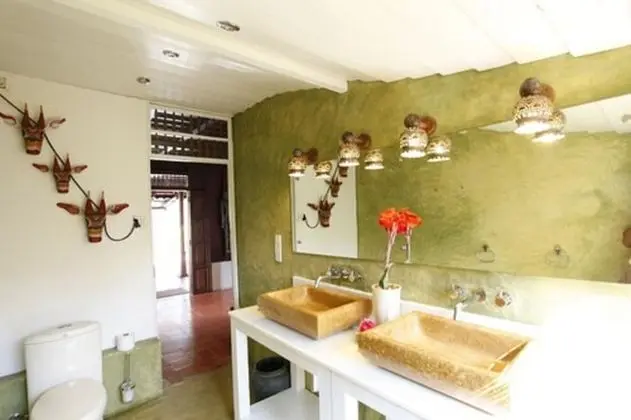 Kır Evi, Deniz Manzaralı