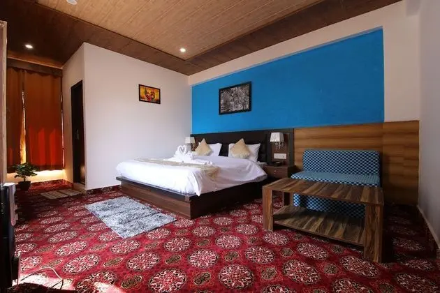 Deluxe Tek Büyük Yataklı Oda