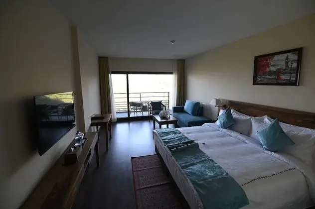Executive Room Valley View with Balcony