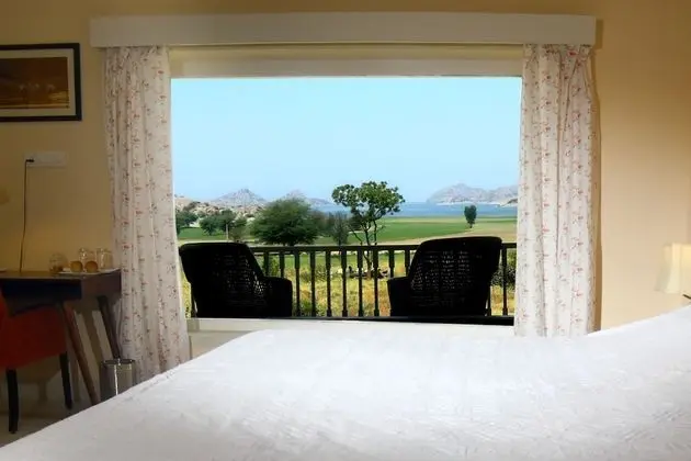 Deluxe Tek Büyük Yataklı Oda, Veranda