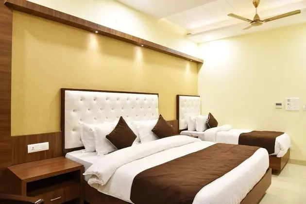 Deluxe Üç Kişilik Oda, Şehir Manzaralı