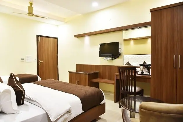 Deluxe Üç Kişilik Oda, Şehir Manzaralı