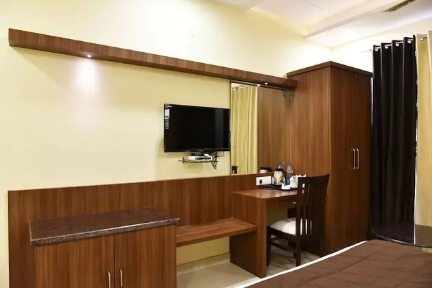 Deluxe Üç Kişilik Oda, Şehir Manzaralı
