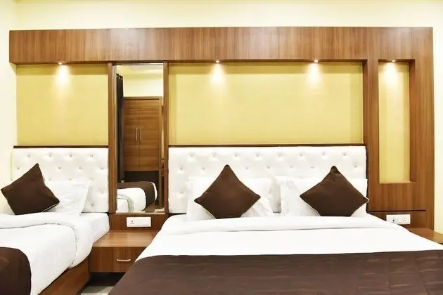 Luxury Üç Kişilik Oda, Şehir Manzaralı
