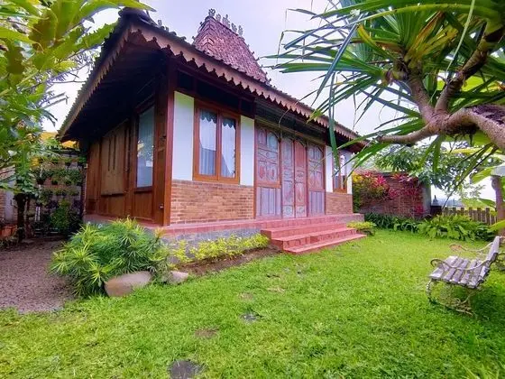 Royal Oda, 1 En Büyük (King) Boy Yatak, Bahçe Manzaralı, Avlu